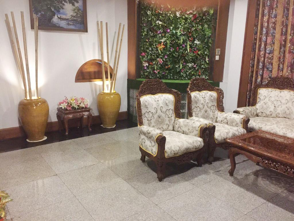 Excel Palace Hotel Yangon Exterior foto